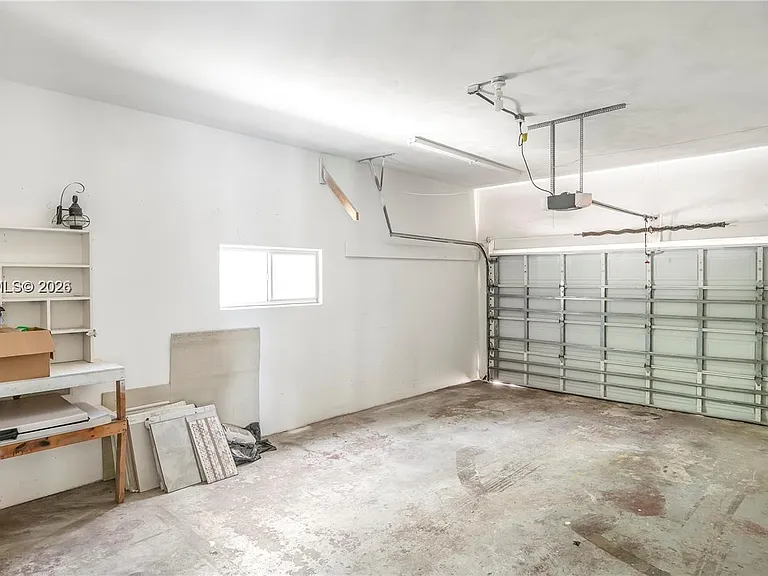 5211 NE 17th Ave — Photo 44
