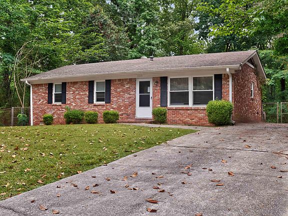 2nd image of 1319 Dogwood Rd