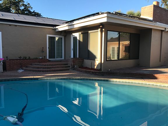 3rd image of 225 W Grangeville Blvd