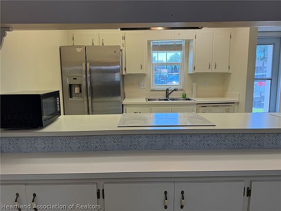 2nd image of 3801 Perugia Ave