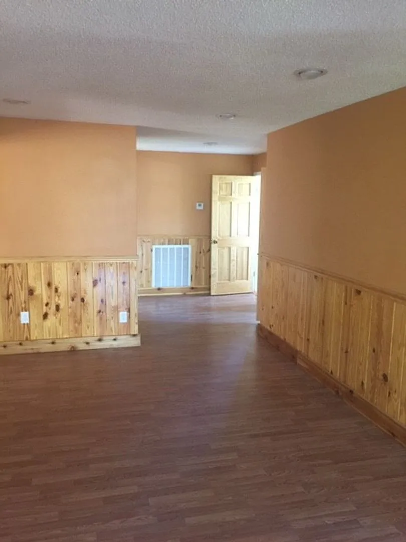 Building Photo - 210 Pineleaf Ln