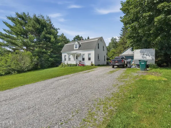 11 Burnham St, North Adams, MA 01247