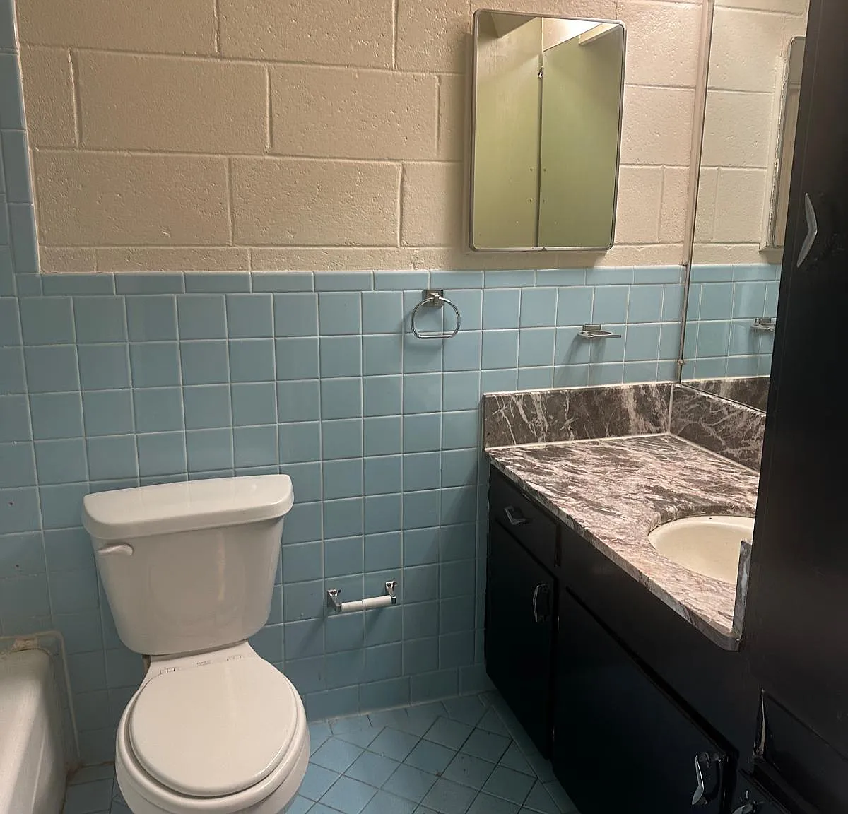 2 bed, 945 sqft, $800 — Photo 1