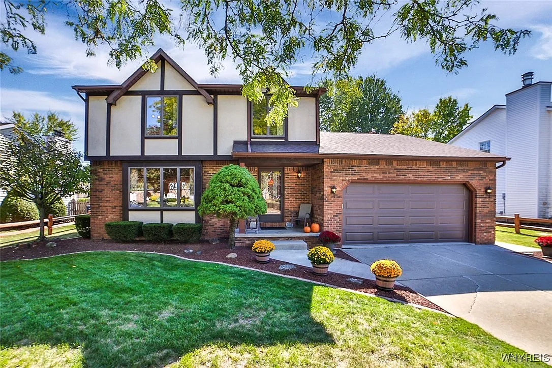 27 Independence Dr photo 1