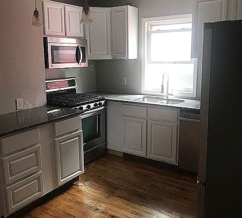 5th image of 62 Saint James Pl