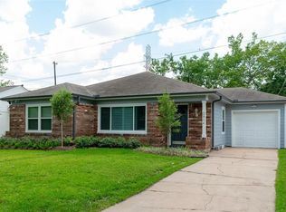 2914 Suffolk Dr, Houston, TX 77027
