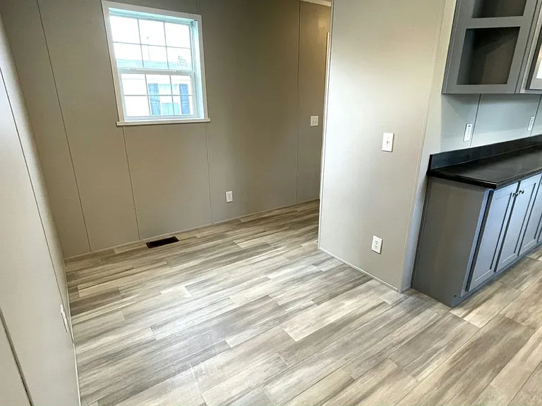 473 Linda Ln — Photo 10