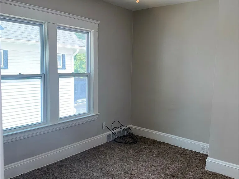 2778 E 120th St #3 — Photo 14