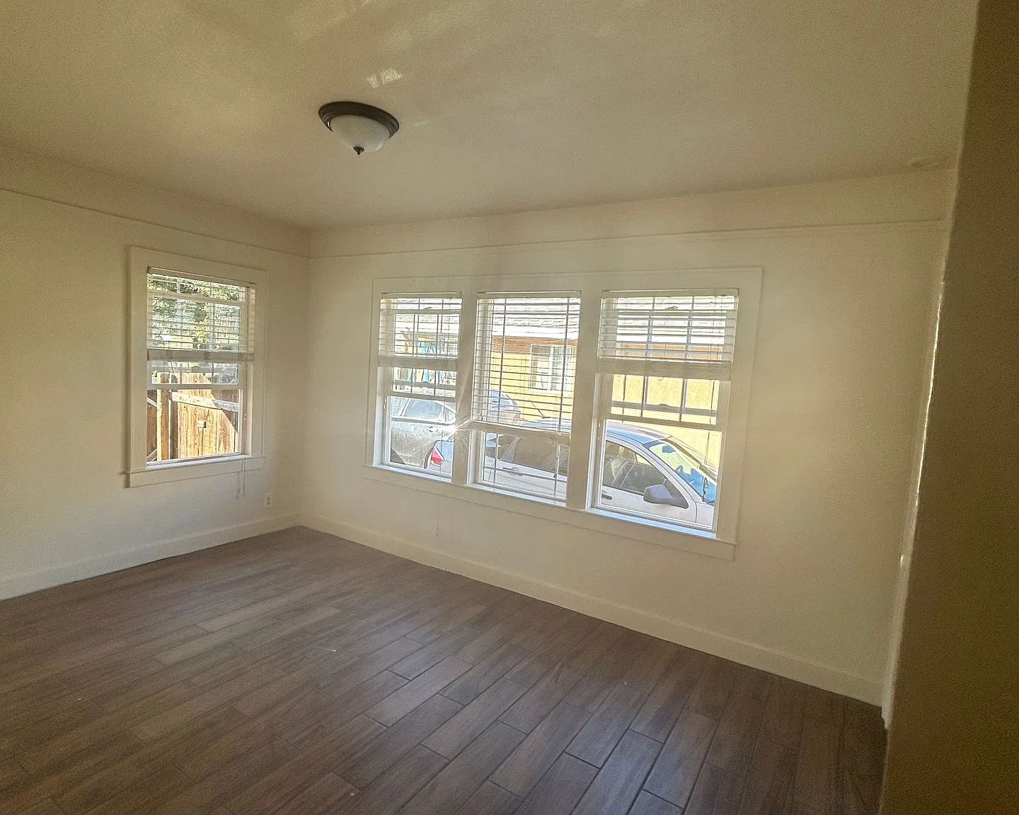 117 W. Bush Street — Photo 4