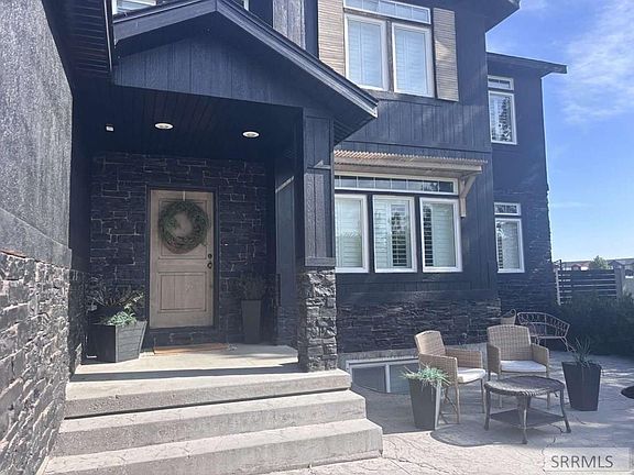 2nd image of 1074 Arctic Willow Dr