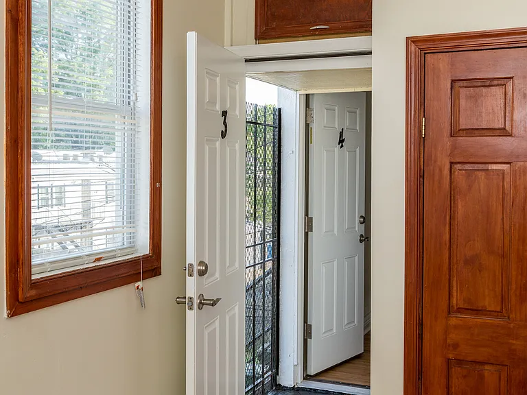 1715 Capitol Ave NE #3 — Photo 15