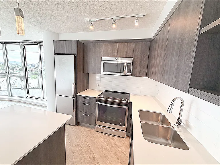 685 Pacific Blvd #603 — Photo 6