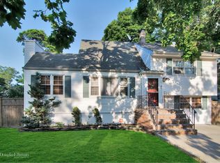 35 Ridgeway Blvd, Bay Shore, NY 11706