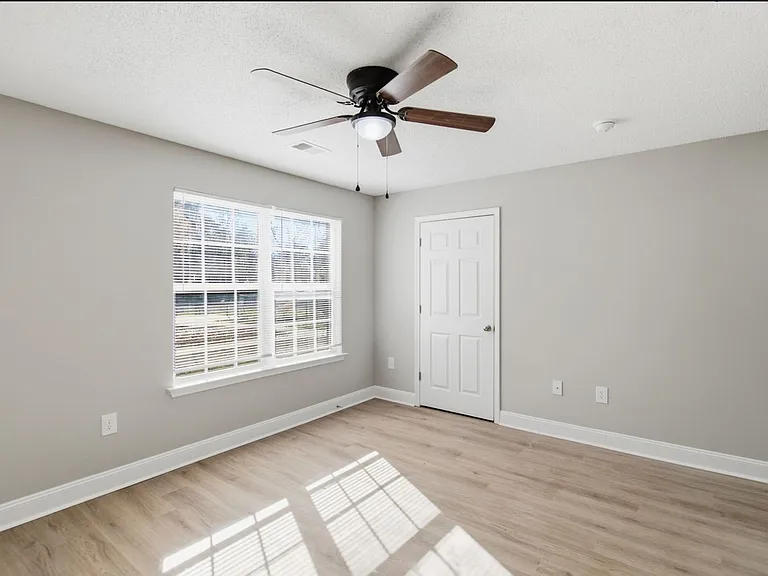 Cottonwood Estates — Photo 40