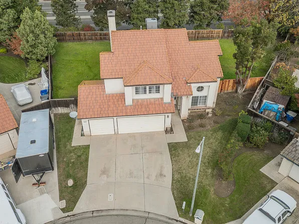 9659 N Shenandoah Lane, Fresno, CA 93720