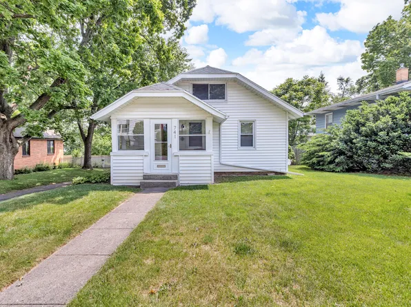 741 Lawrence St, Jackson, MI 49203