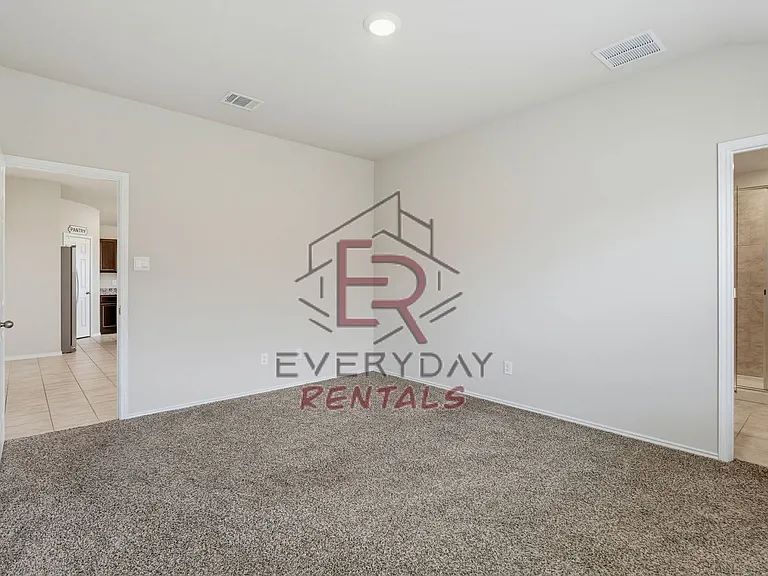 5110 Natalia Rd — Photo 9