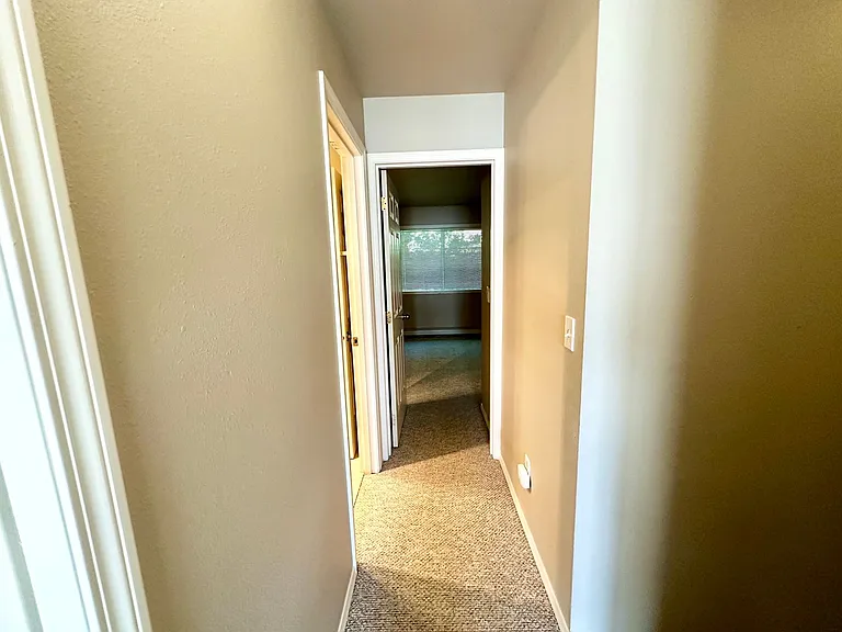 209 E 18th Ave #27 — Photo 26
