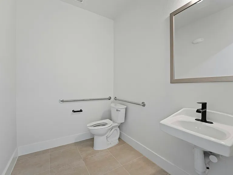 334 Center Lake Ln #334 — Photo 9
