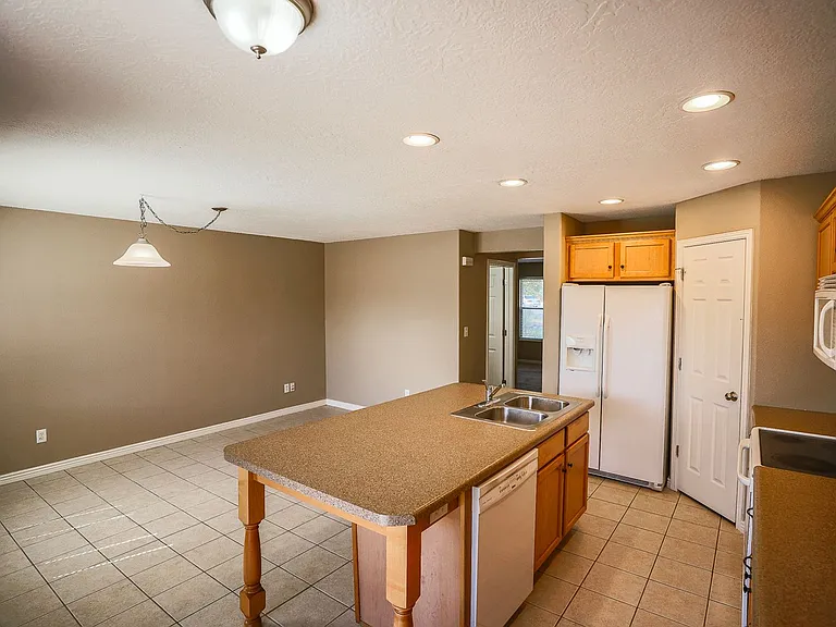 3155 S Hidden Valley Dr #147 — Photo 10