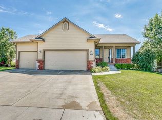 4060 Westbrook St, Maize, KS 67101