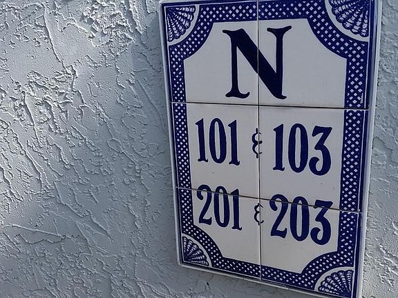 3rd image of 909 Sonesta Ave NE APT 101