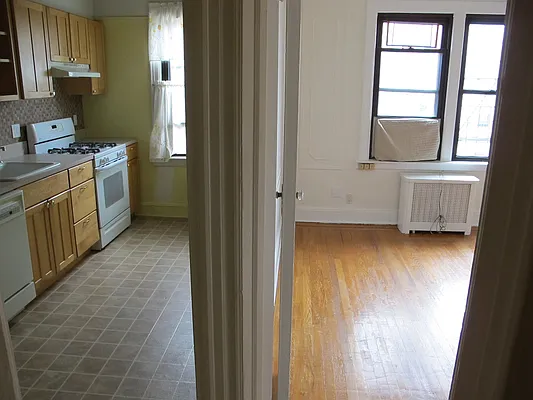 Rented by SUN WOOD REAL ESTATE | media 12