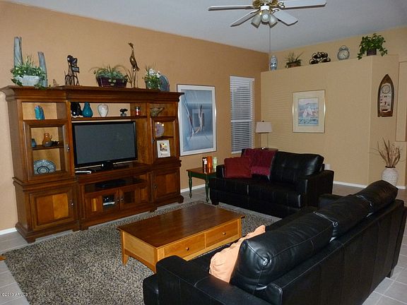 5th image of 2639 S 158th Dr