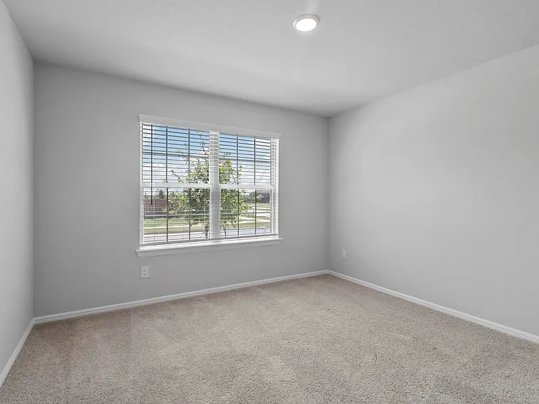 2755 Rambling Rd — Photo 8