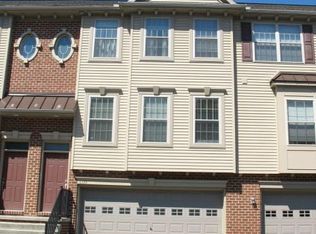 6335 Creekbend Dr, Mechanicsburg, PA 17050