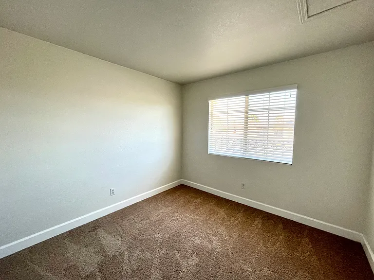 2407 Tottingham Rd — Photo 28