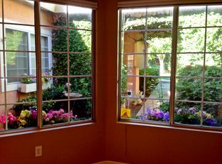 7806 Green Crest Ct, Riverside, CA 92509