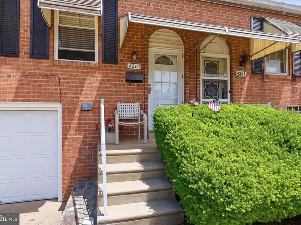 4201 Chalfont Pl, Philadelphia, PA 19154
