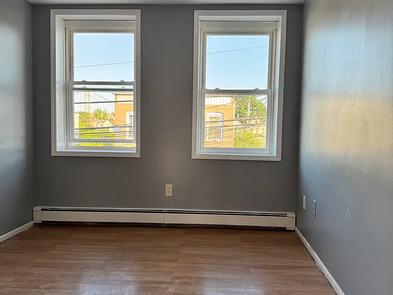 79 Saint Marys Ave #F2 — Photo 4