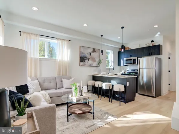 1547 S Dover St, Philadelphia, PA 19146