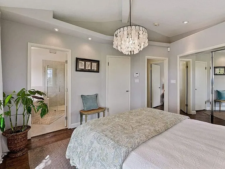 61 Dudley Ct — Photo 24
