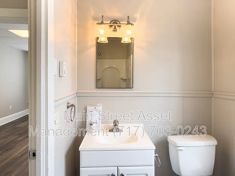 100 S Front St #1 — Photo 13