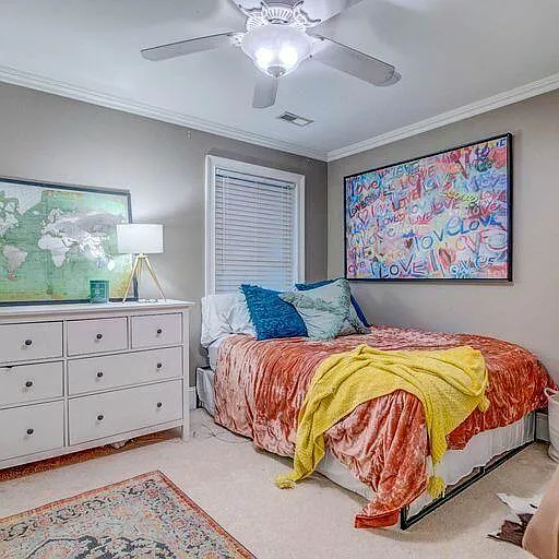 1050 Phillips Park Dr — Photo 7