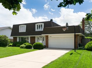 7414 Adams St, Darien, IL 60561