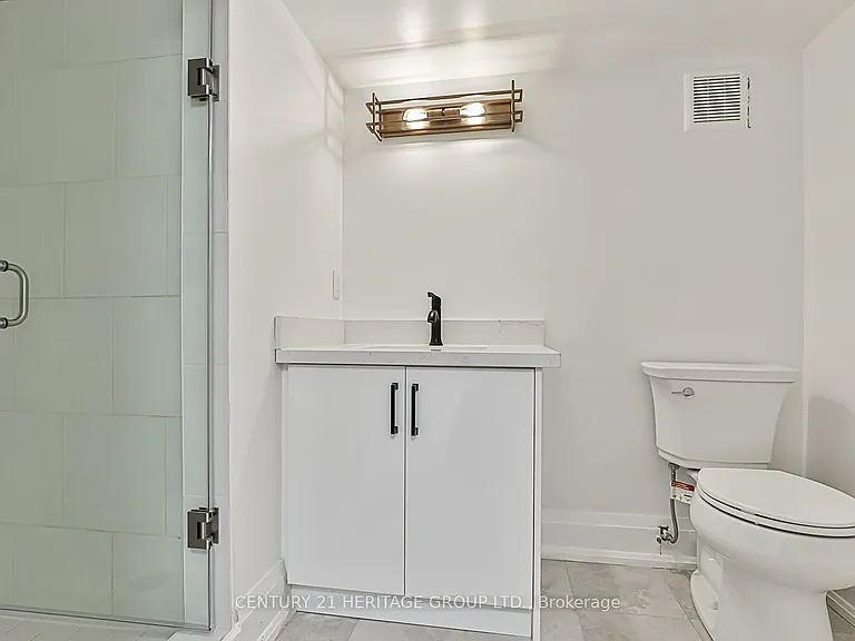 219 Harris Ave #BASEMENT — Photo 18