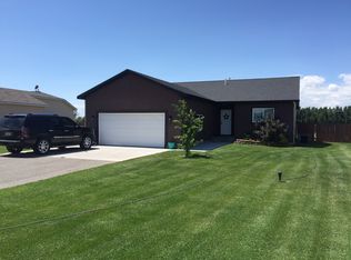 15 N White Pine Ln, Rigby, ID 83442