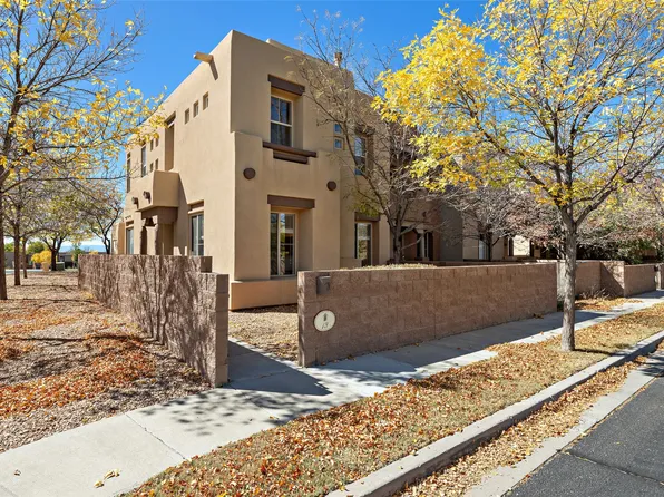13 E Saddleback Mesa, Santa Fe, NM 87508