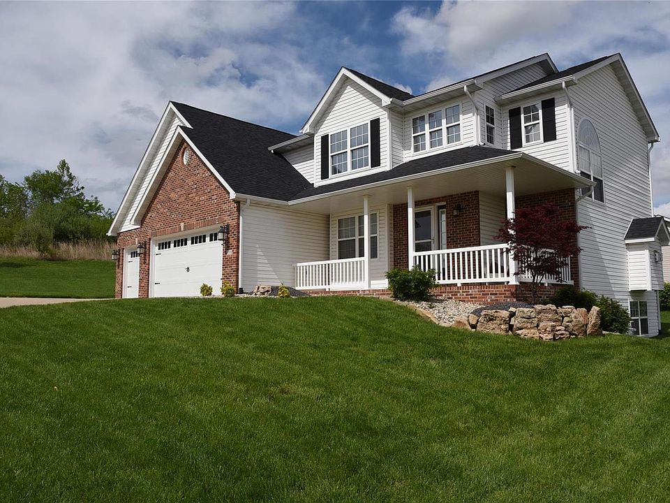 1st image of 110 Crystal Ct
