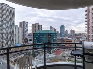 1088 S 6th Ave SW #1403, Calgary, AB T2P5N3