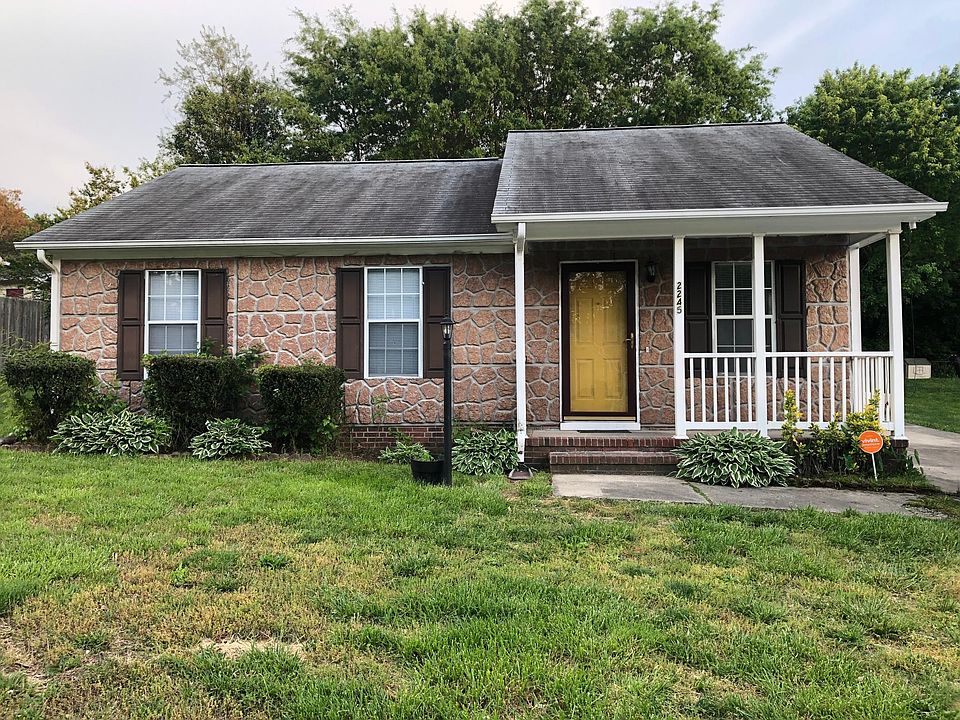 1st image of 2245 Pineknoll Ter