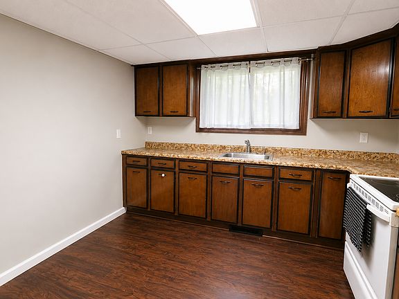 3rd image of 238 Quaker St #A