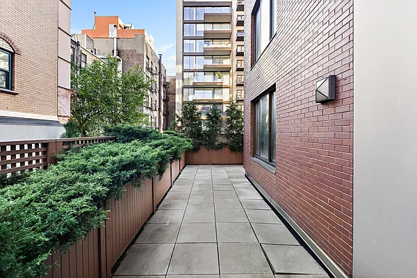 Rented by Compass | media 19