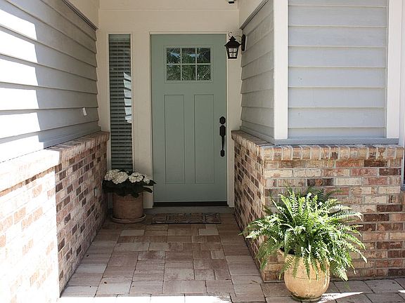 3rd image of 2022 Palmetto Point Dr