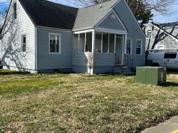 3601 S Warwick Cir, Norfolk, VA 23513