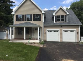 103 Pemberton St, Walpole, MA 02081